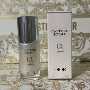 New in box Christian Dior CD Capture Totale Le Serum 10 mL